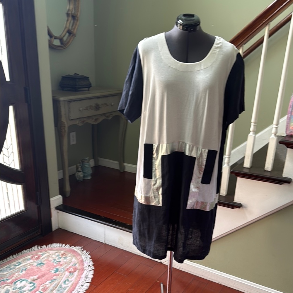 Black and White Colorblock Dress
